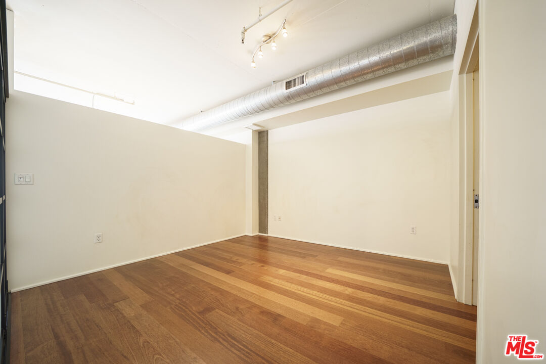 1100 S Hope St Unit: 1506