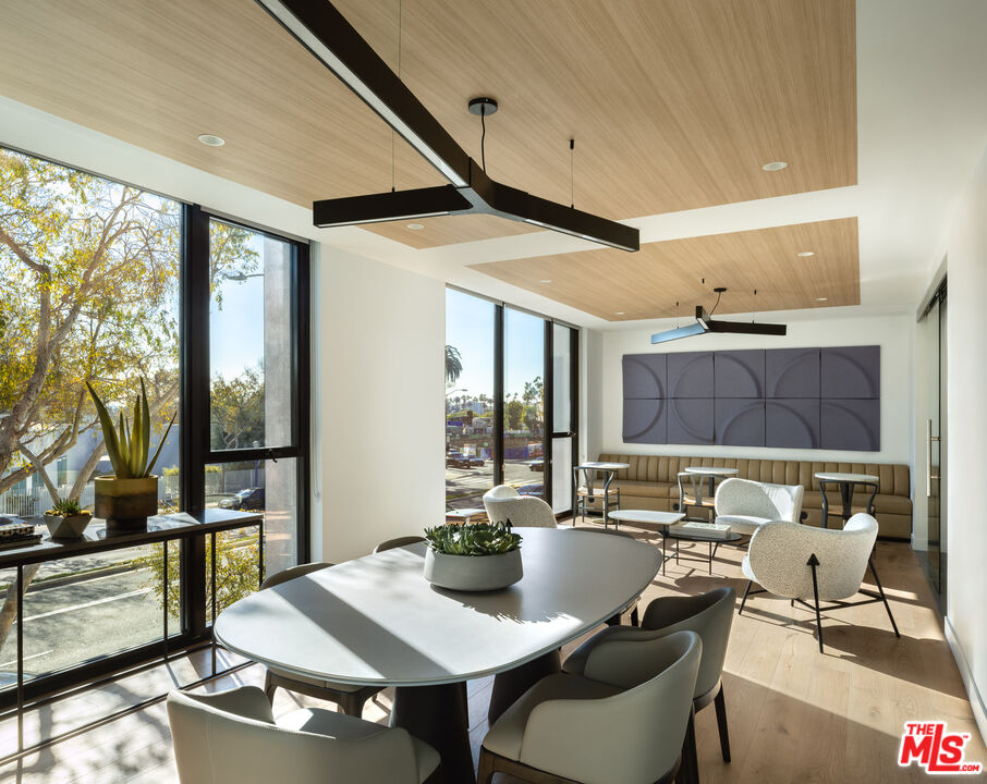 9001 Santa Monica Blvd Unit: 205