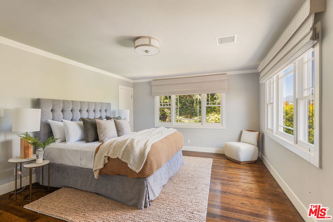 12321 20th Helena Dr