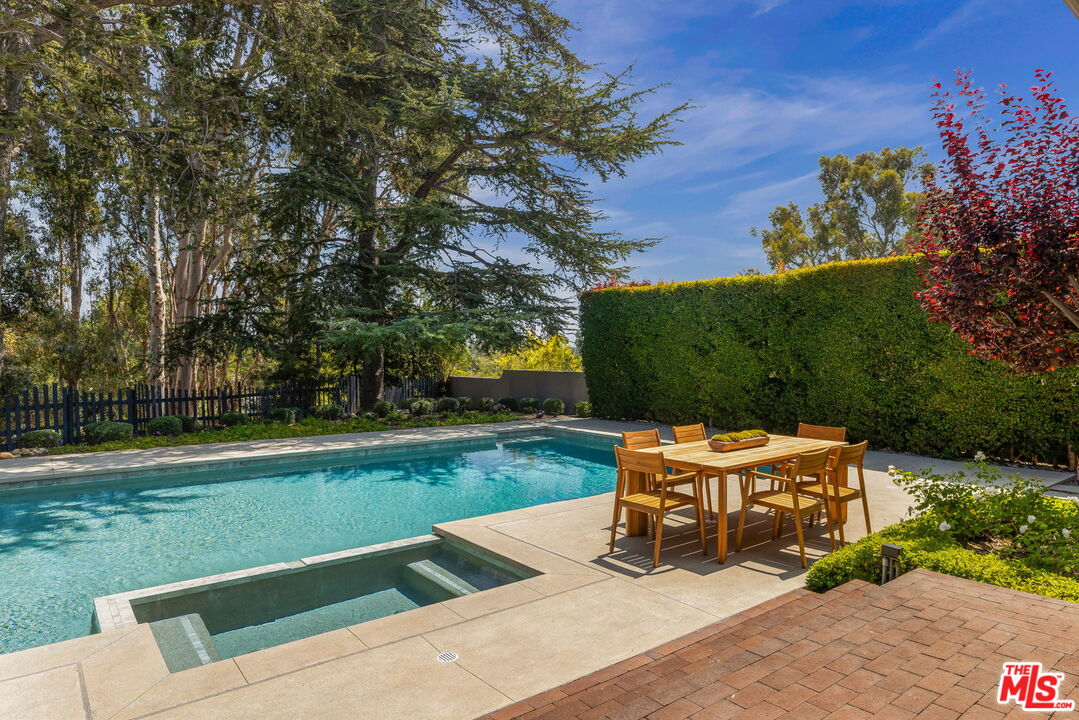 12321 20th Helena Dr