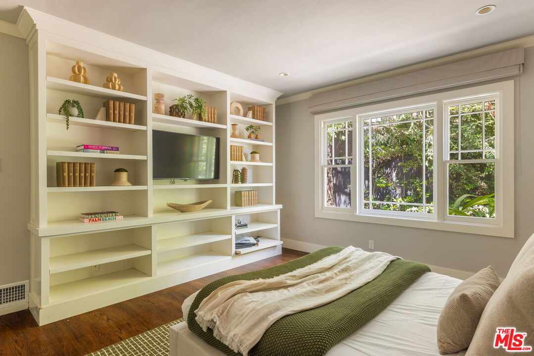 12321 20th Helena Dr