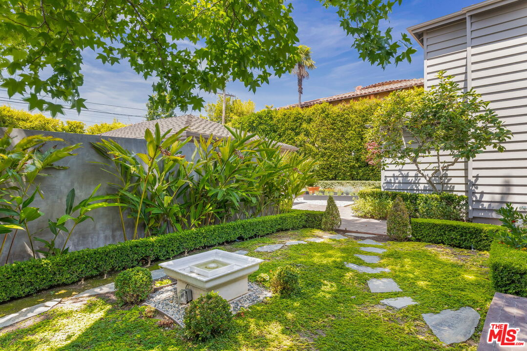 12321 20th Helena Dr