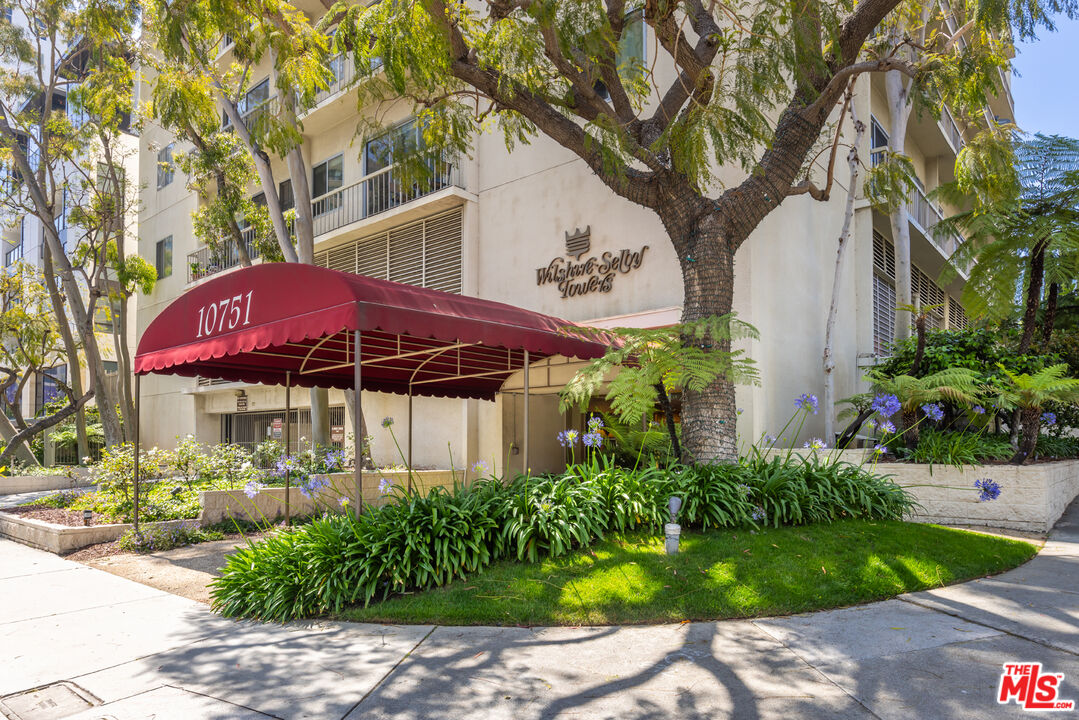 10751 Wilshire Blvd Unit: 1009