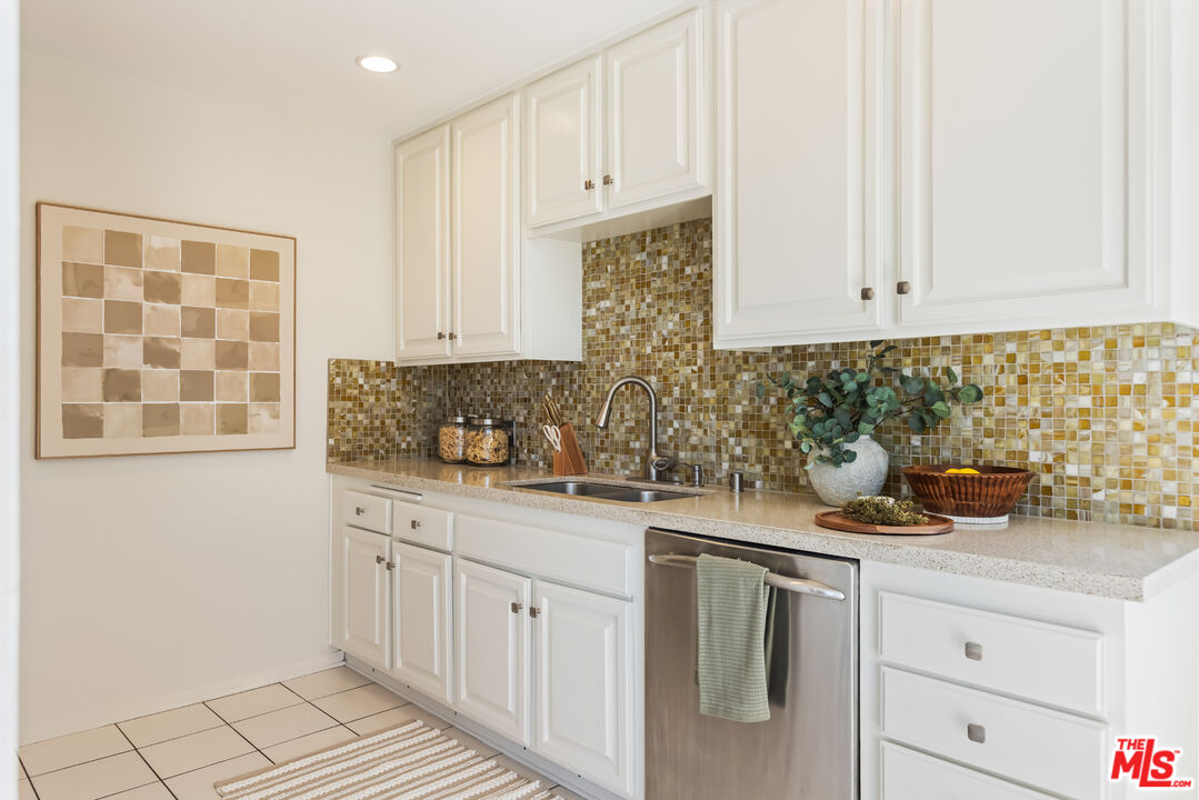 10751 Wilshire Blvd Unit: 1009