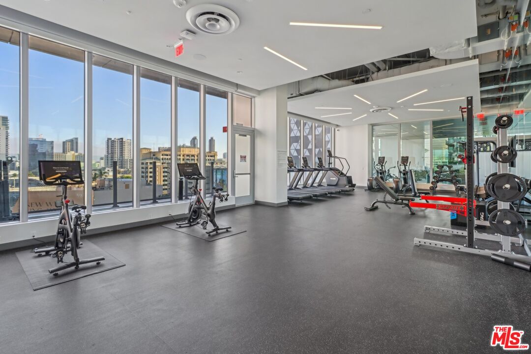 800 Broadway Unit: PH 2