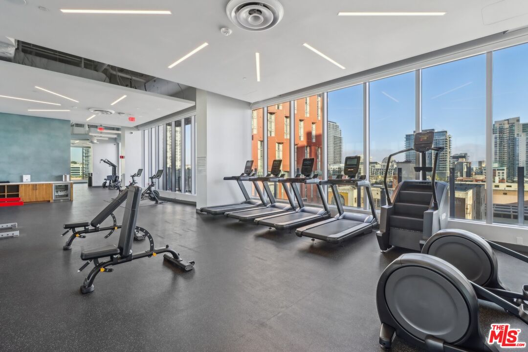 800 Broadway Unit: PH 2