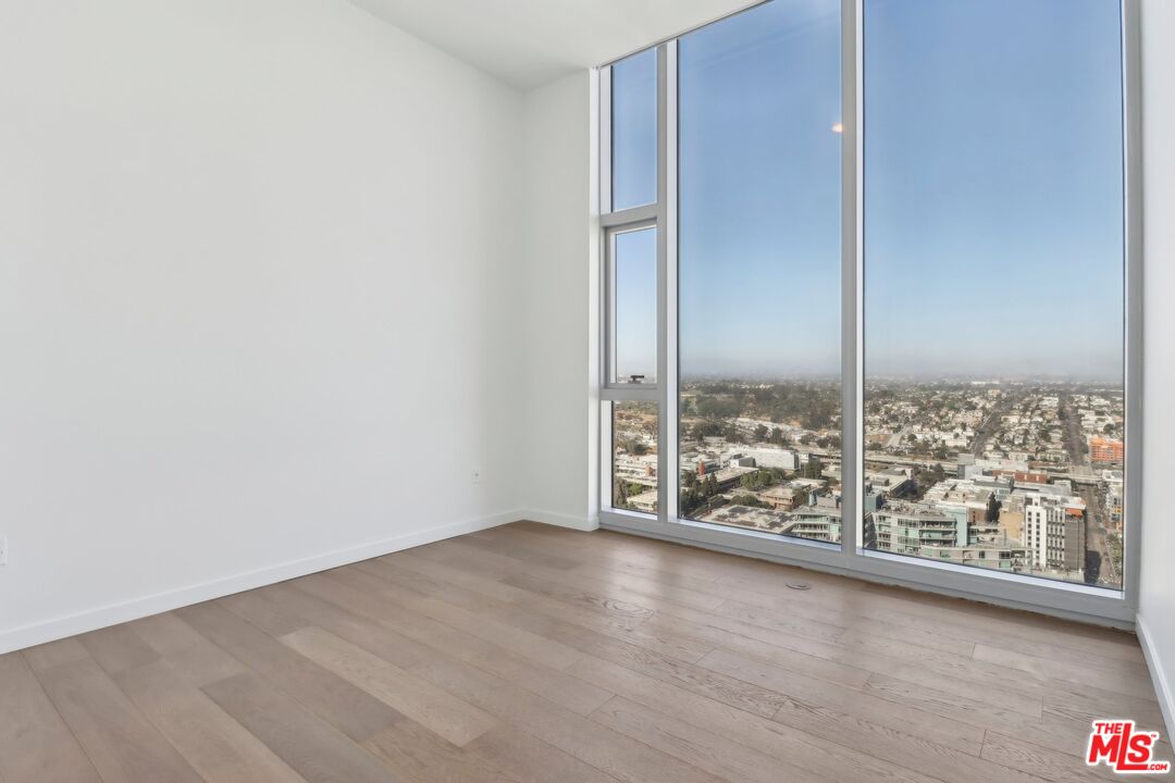 800 Broadway Unit: PH 2