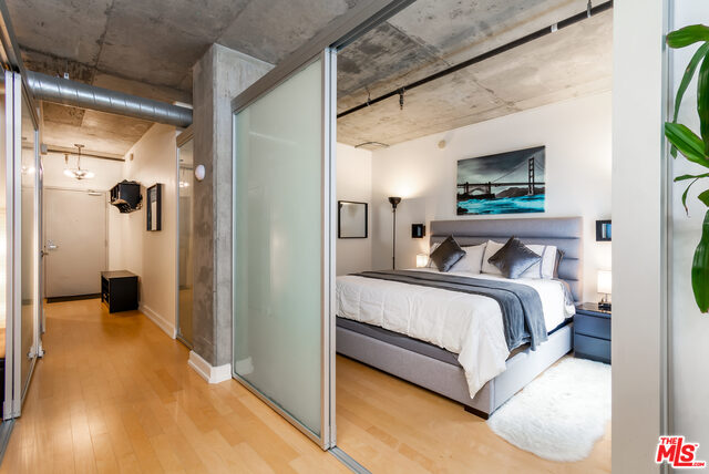 645 W 9Th St Unit: 435