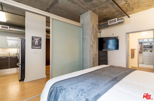 645 W 9Th St Unit: 435