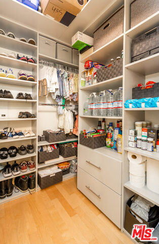 645 W 9Th St Unit: 435