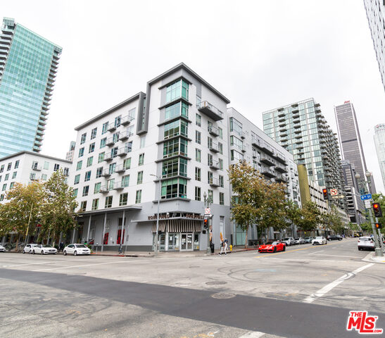 645 W 9Th St Unit: 435