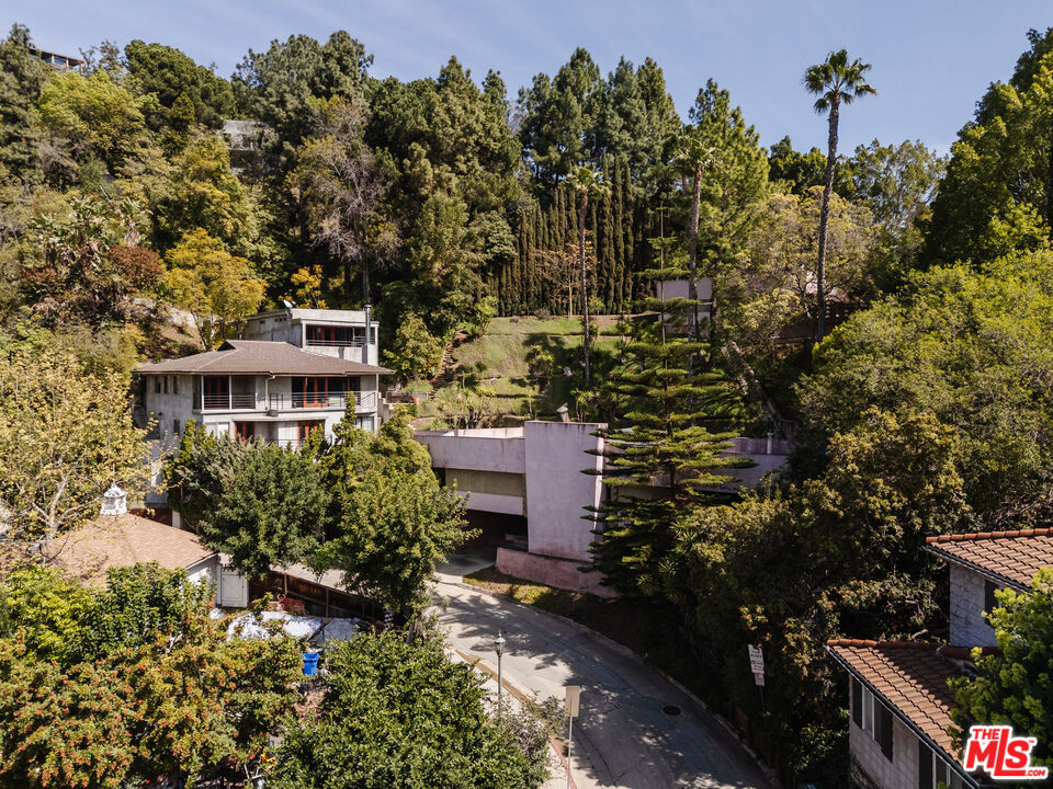 7017 Senalda Rd