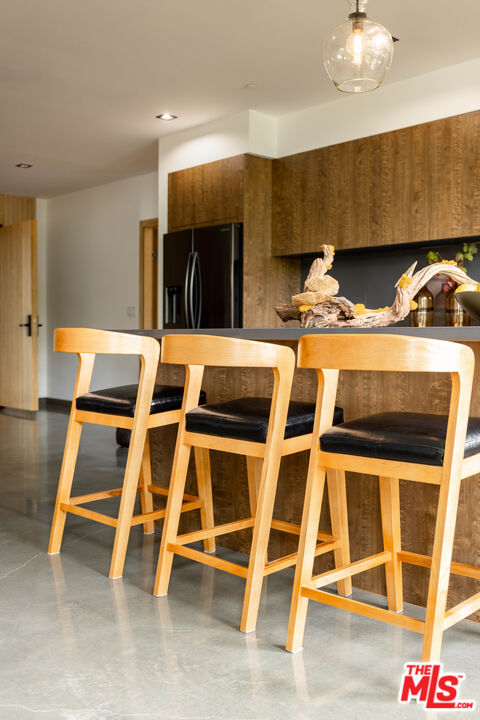 547 N Sweetzer Ave Unit: 303