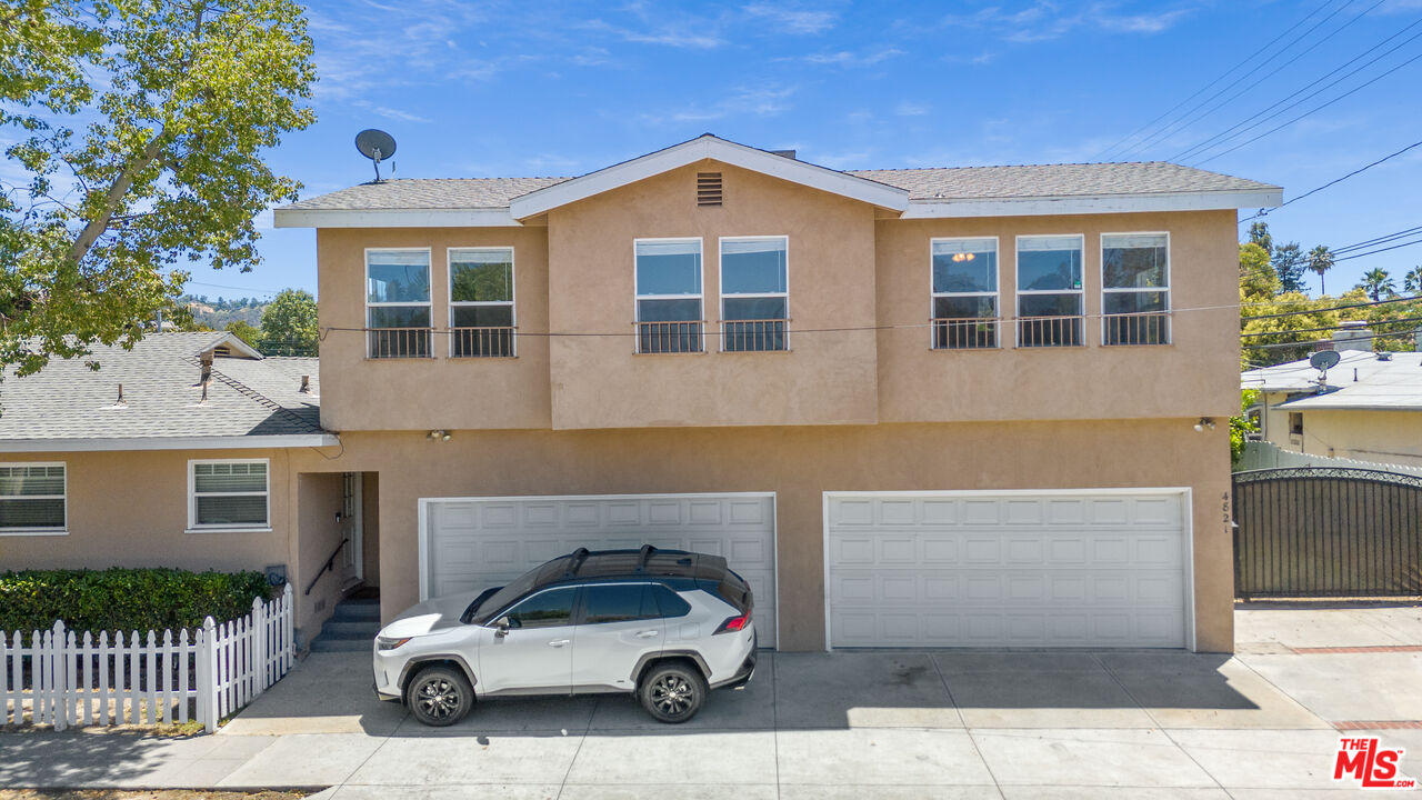 4823 Topanga Canyon Blvd