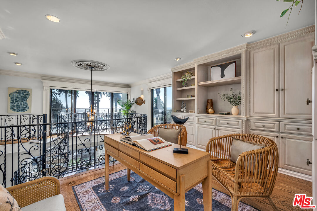 833 Ocean Ave Unit: 301