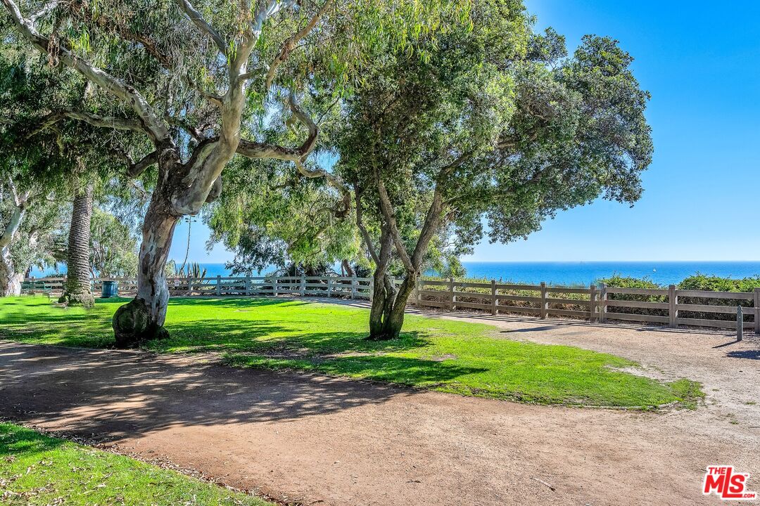 833 Ocean Ave Unit: 301