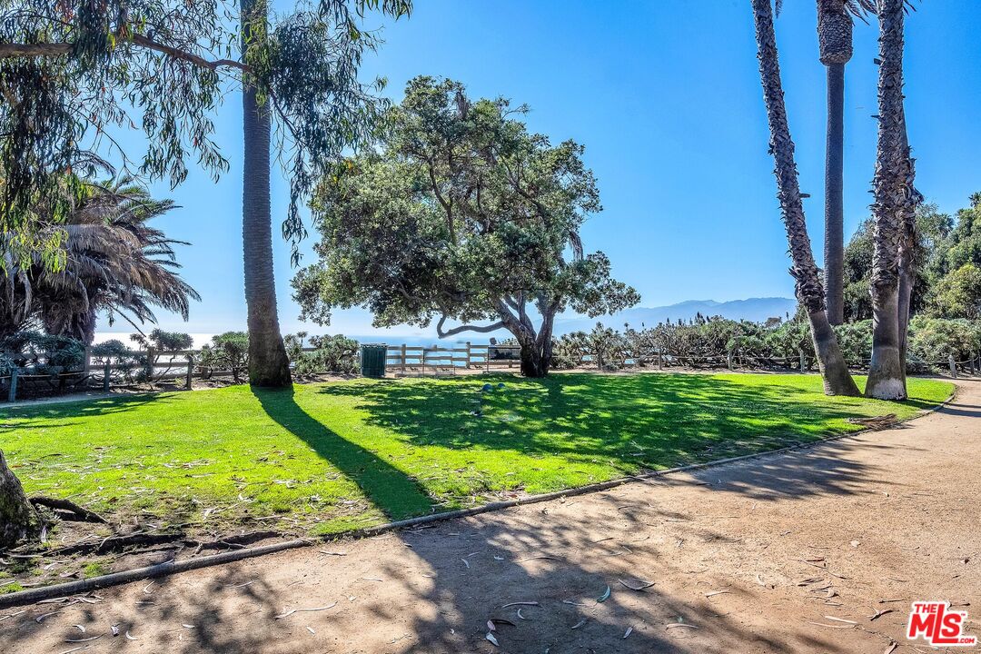 833 Ocean Ave Unit: 301