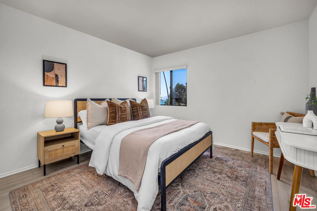 833 Ocean Ave Unit: 301