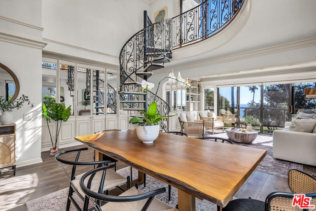 833 Ocean Ave Unit: 301