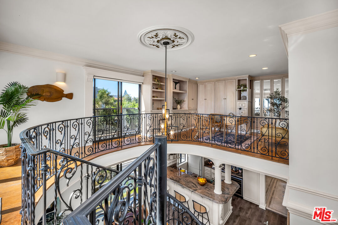 833 Ocean Ave Unit: 301