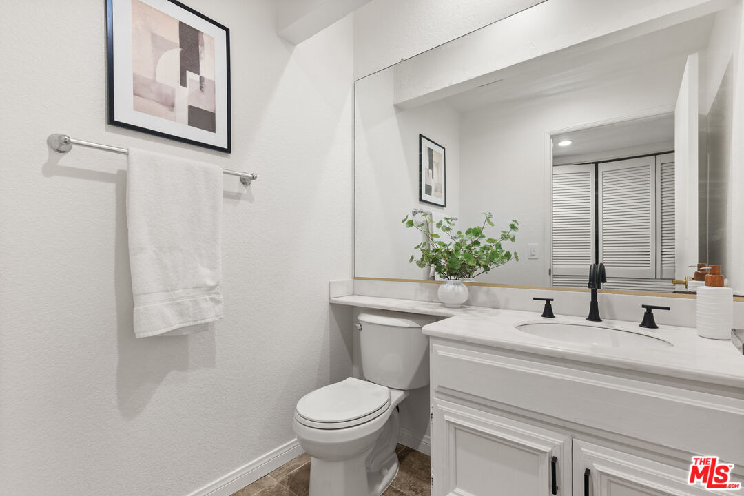 6514 S Copperwood Ave