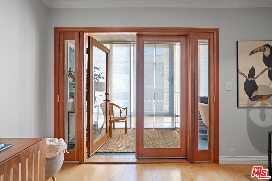 705 Westmount Dr Unit: 209