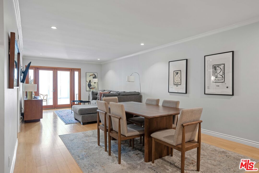 705 Westmount Dr Unit: 209