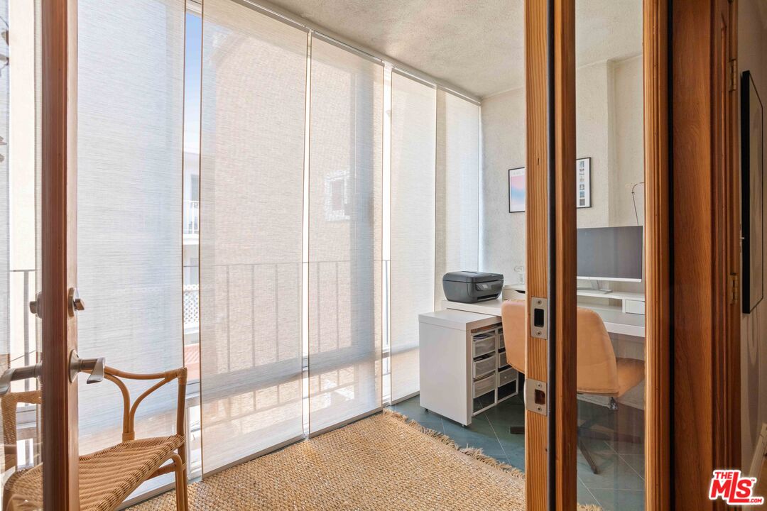 705 Westmount Dr Unit: 209