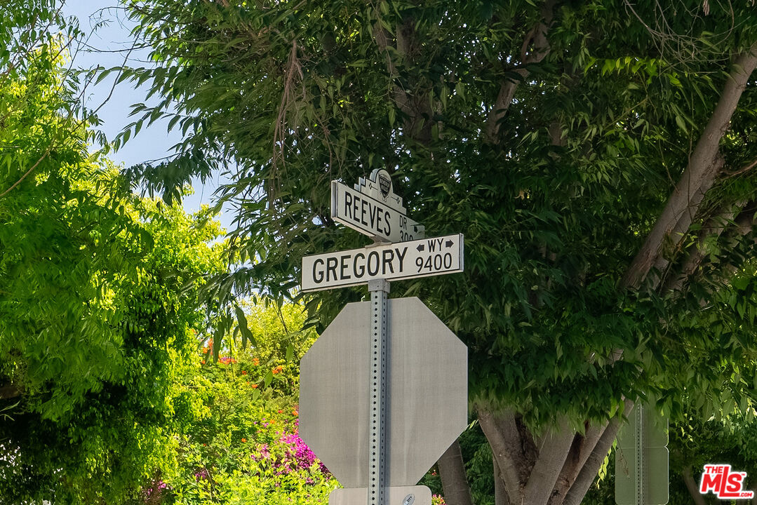 308 S Reeves Dr Unit: 310C