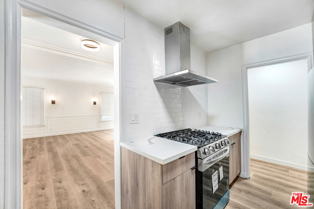 308 S Reeves Dr Unit: 310C