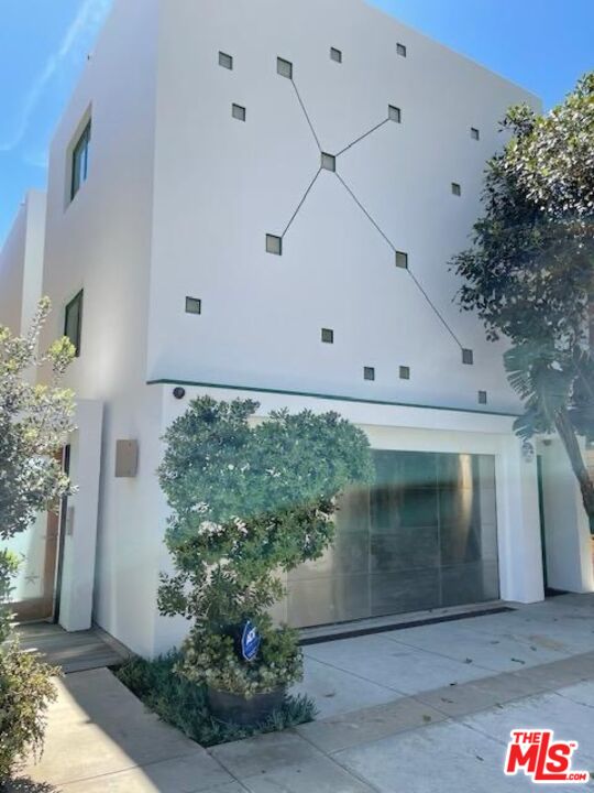 19222 Pacific Coast Hwy