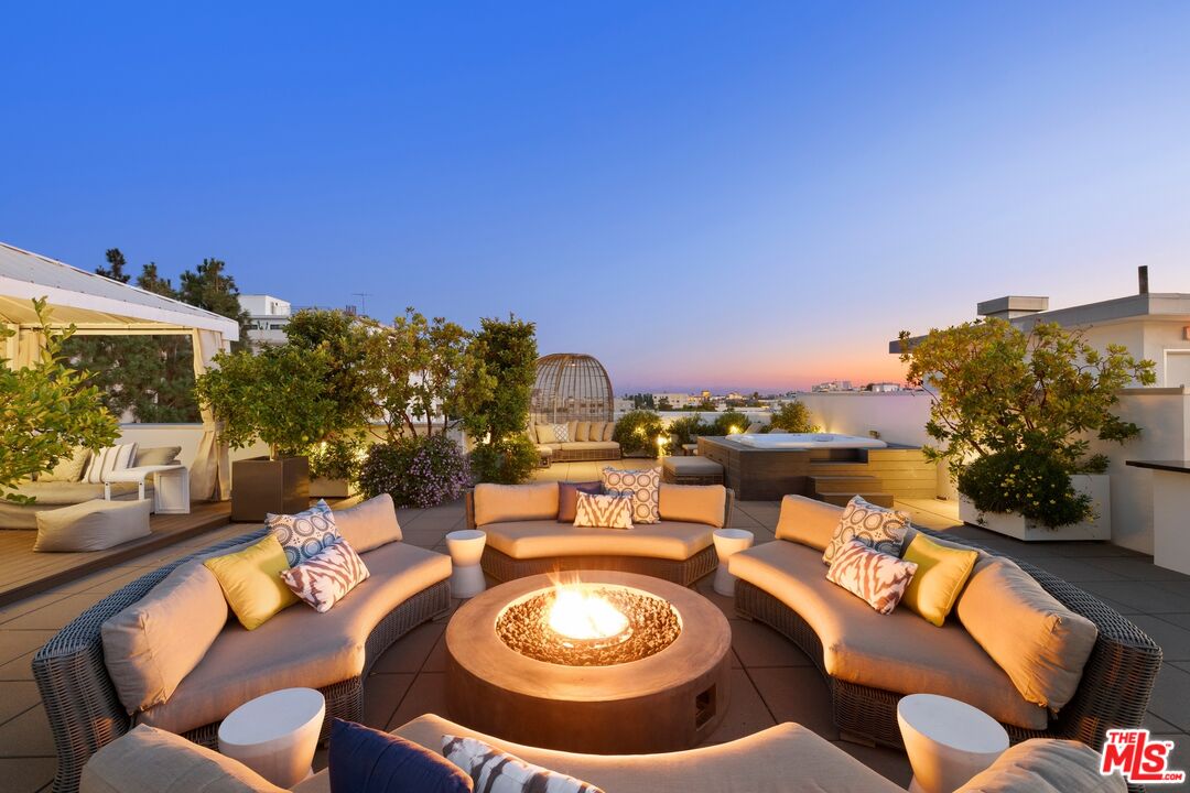 450 N Palm Dr Unit: 507