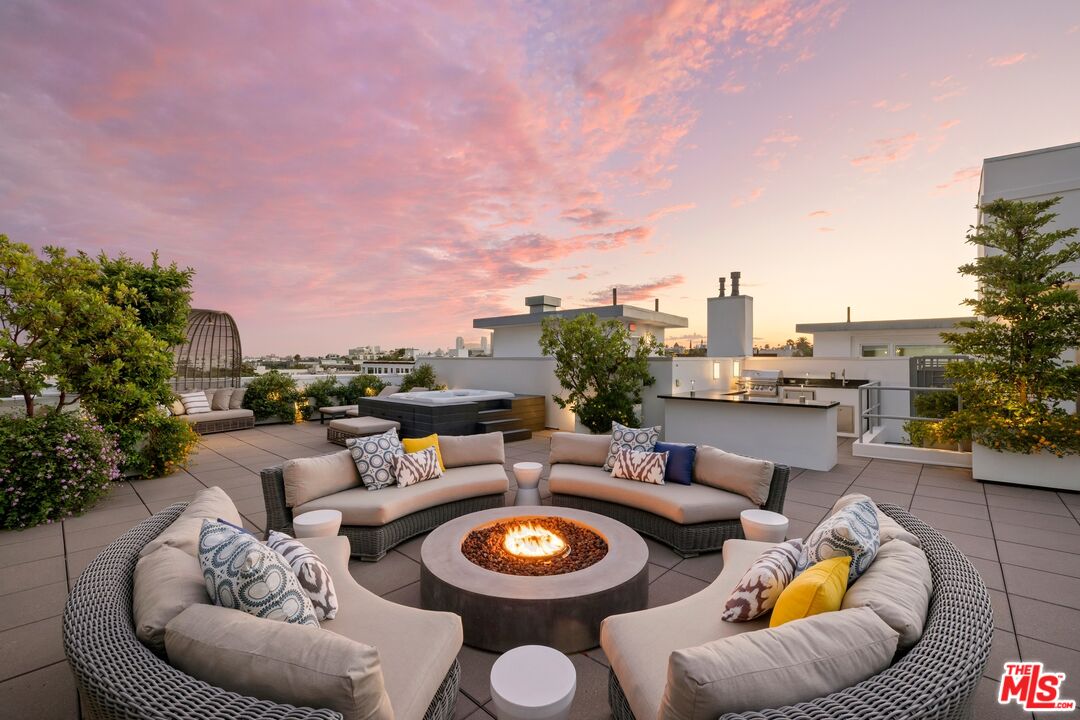 450 N Palm Dr Unit: 507