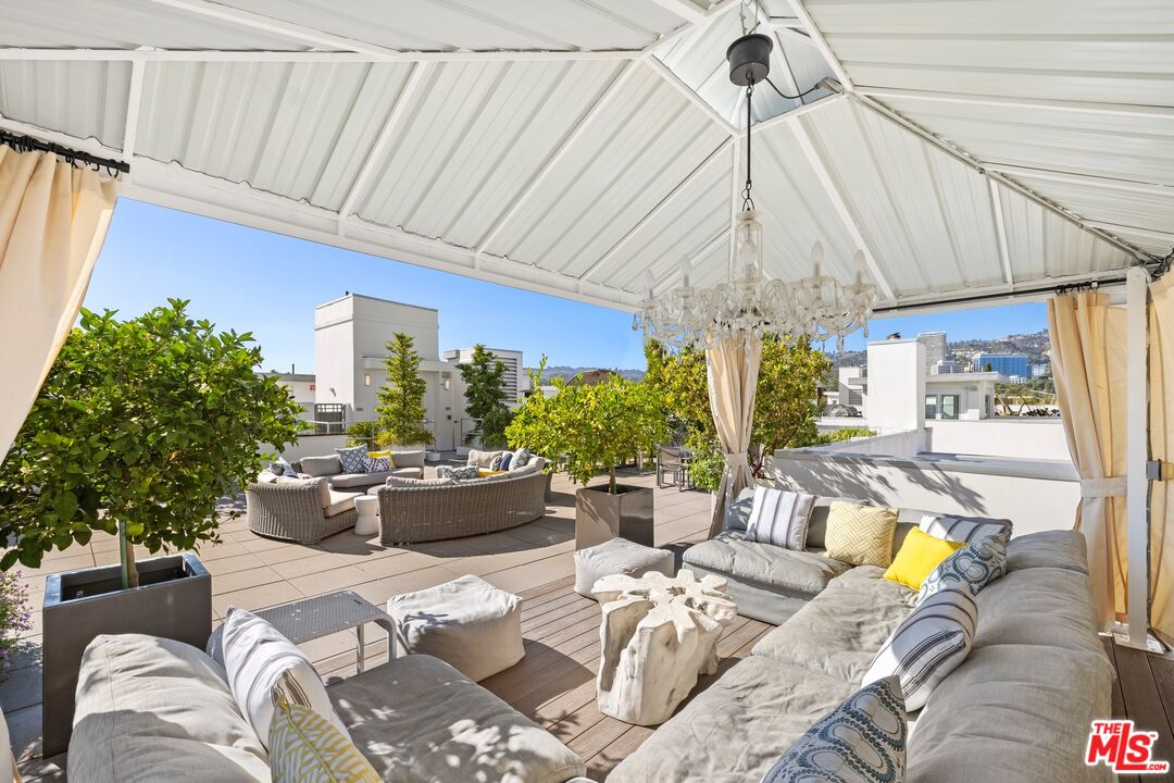 450 N Palm Dr Unit: 507