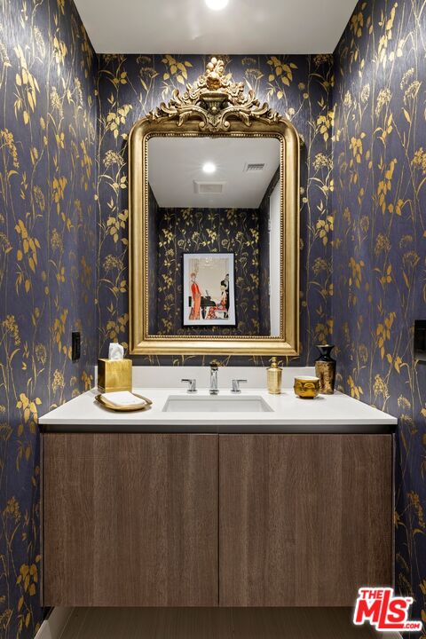 450 N Palm Dr Unit: 507