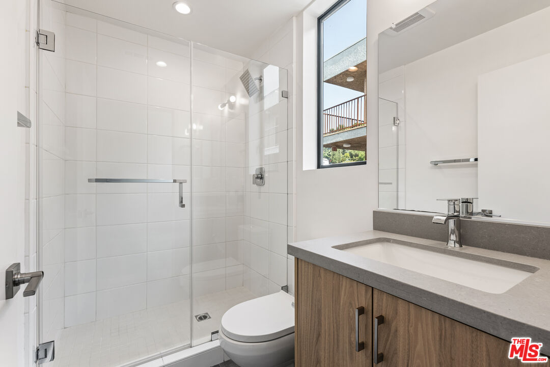 3419 N Fletcher Drive