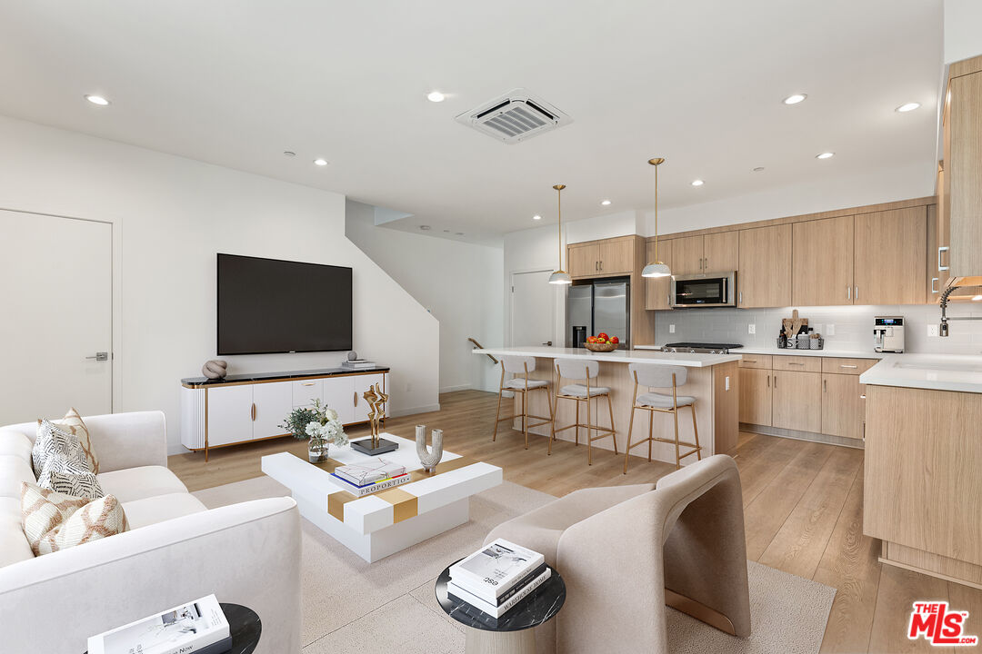 3419 N Fletcher Drive