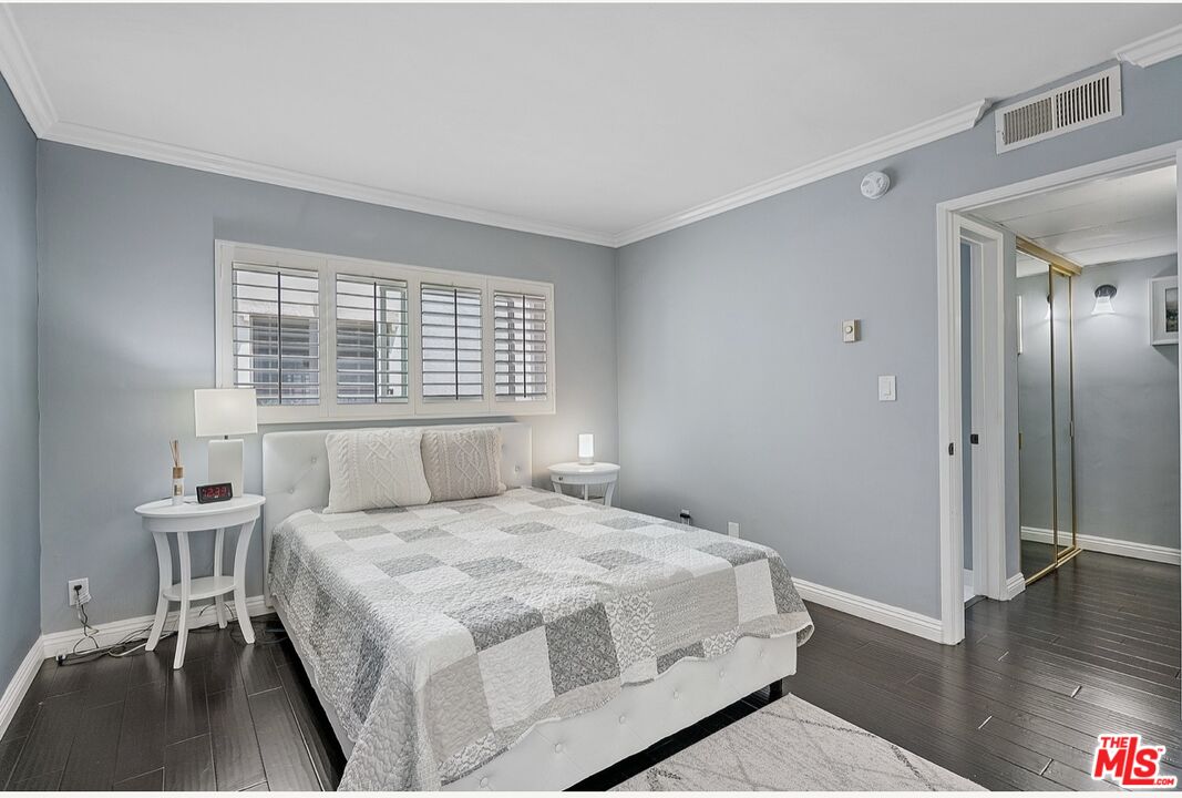 11639 Chenault St Unit: 404