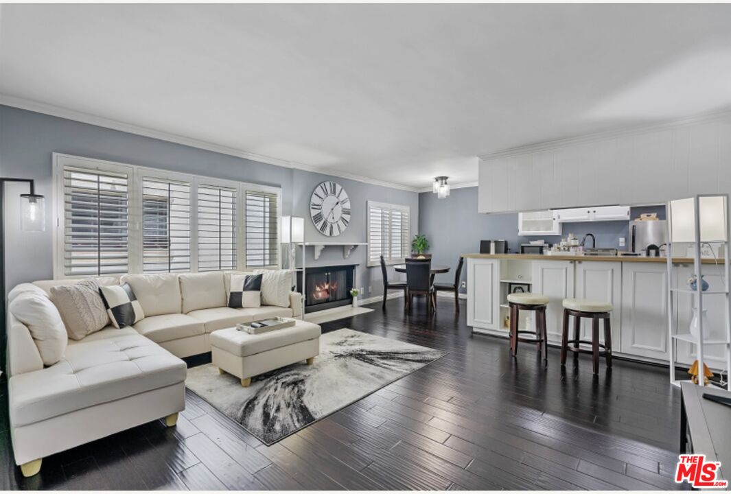 11639 Chenault St Unit: 404