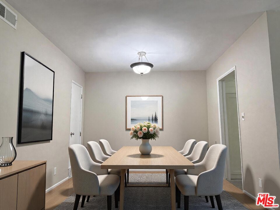 289 S Barrington Ave Unit: A106