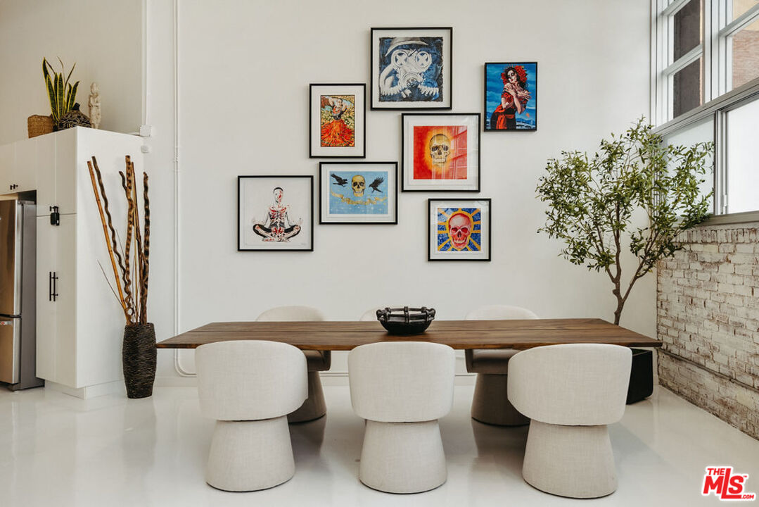 500 Molino St Unit: 101