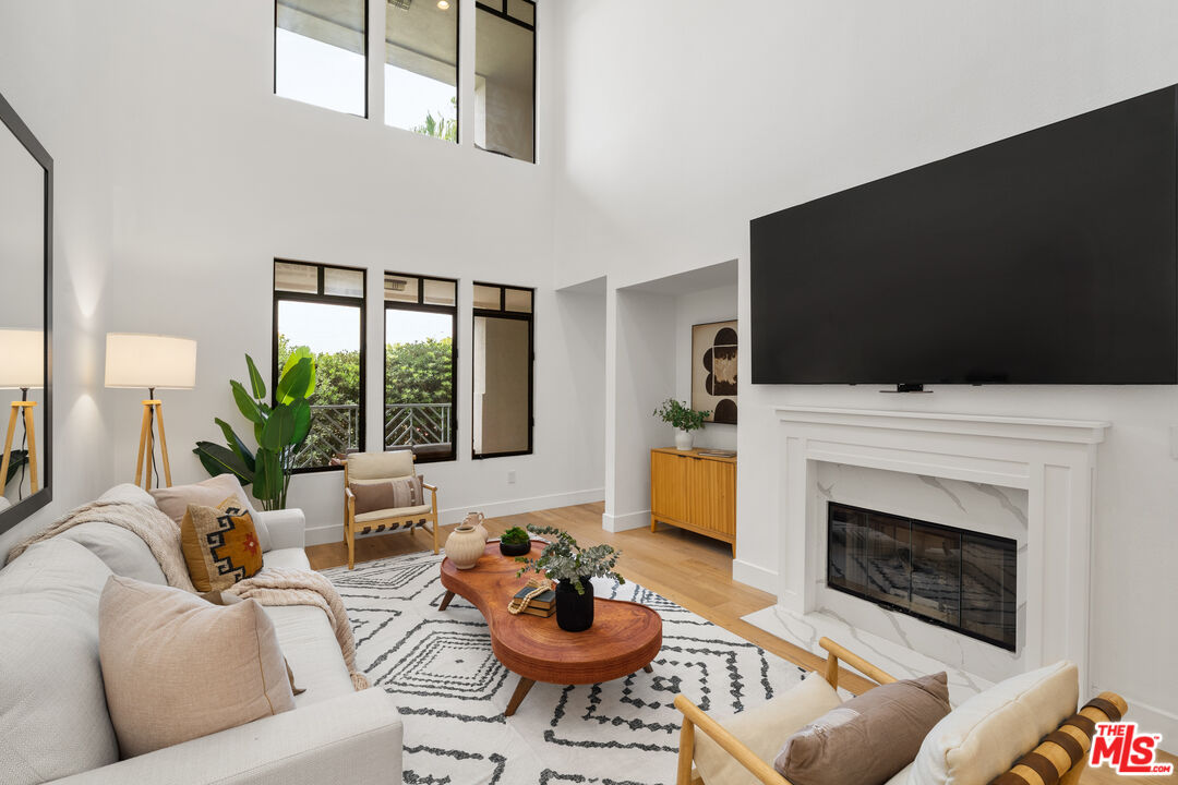 5625 Crescent Park Unit: 114