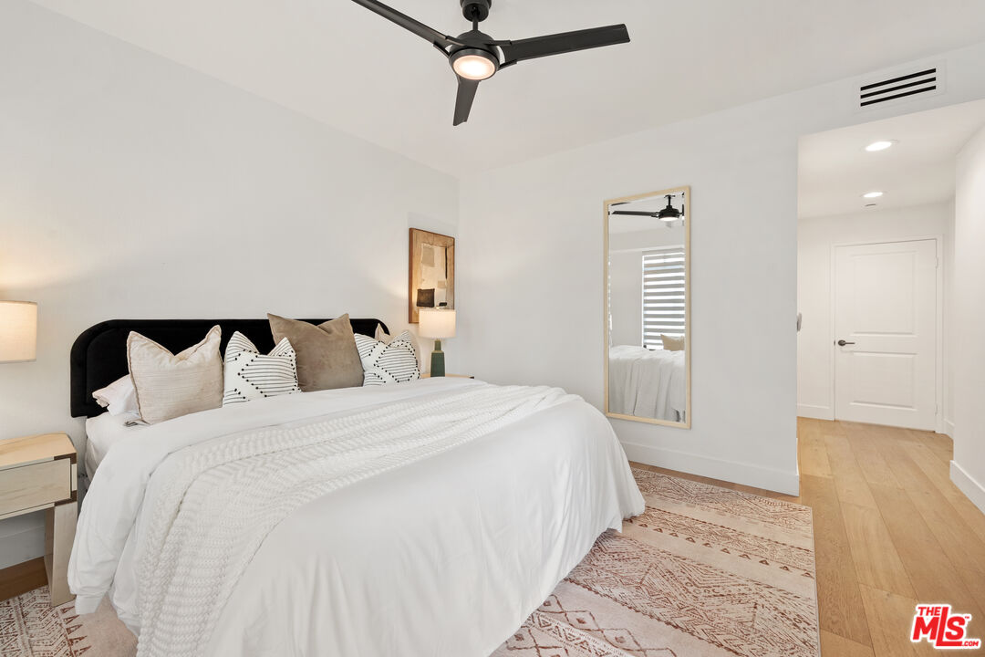 5625 Crescent Park Unit: 114