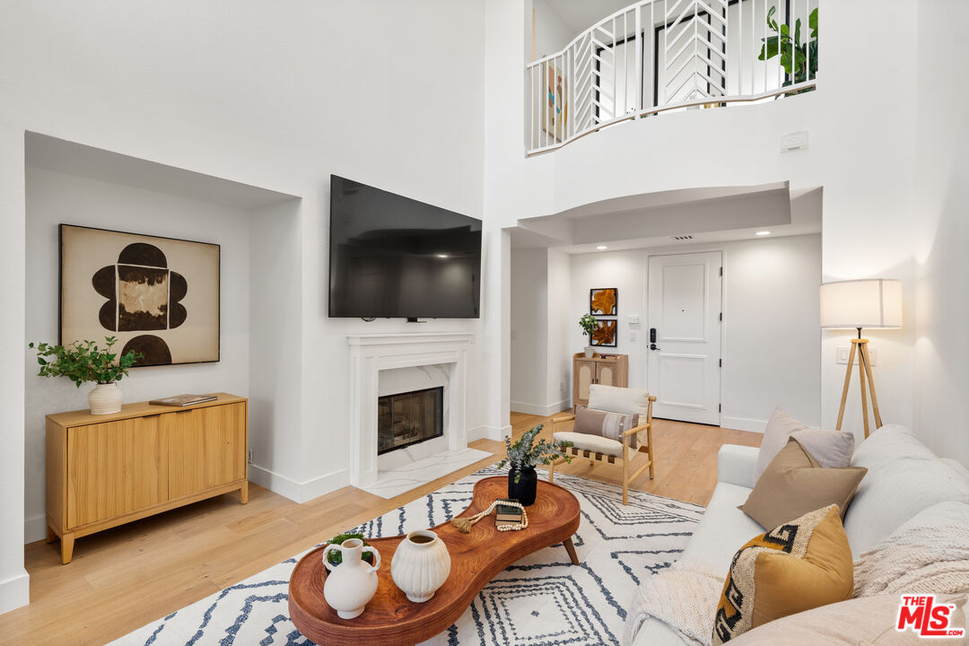 5625 Crescent Park Unit: 114