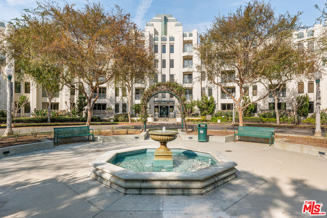 5625 Crescent Park Unit: 114