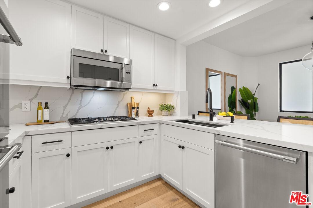 5625 Crescent Park Unit: 114