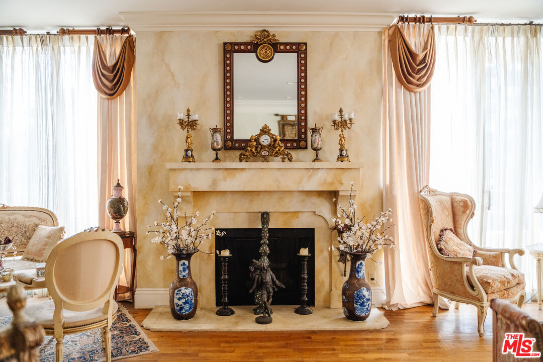 10601 Wilshire Blvd Unit: 303