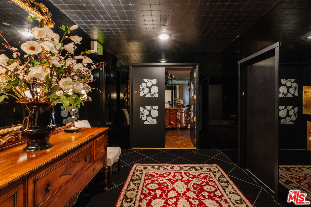 10601 Wilshire Blvd Unit: 303