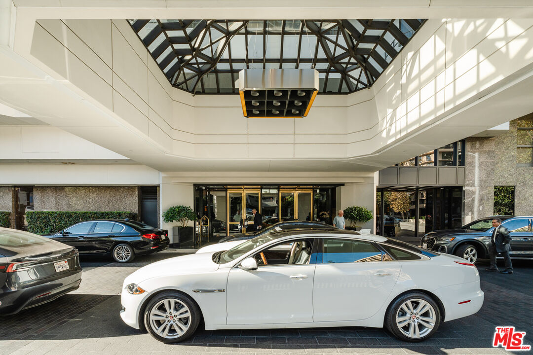 10601 Wilshire Blvd Unit: 303