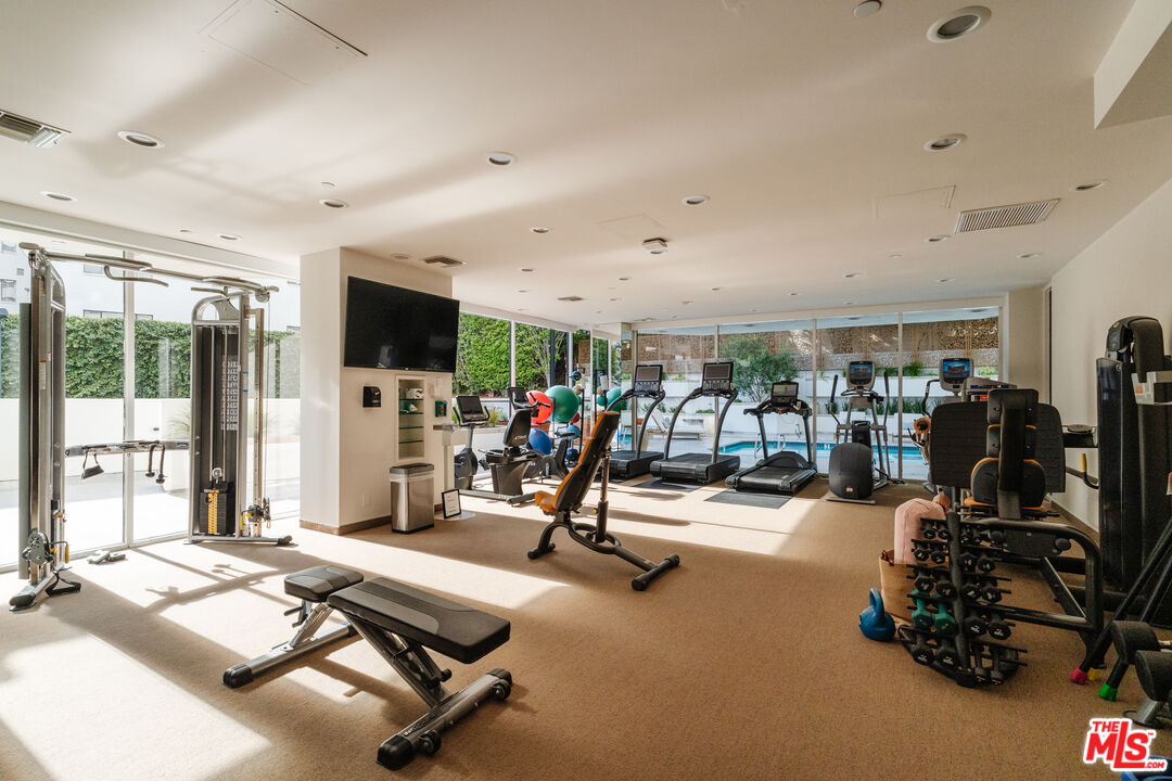 10601 Wilshire Blvd Unit: 303